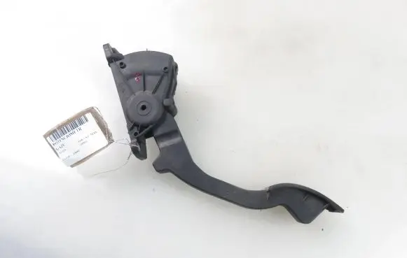 Ford Focus C-MAX Accelerator throttle pedal 6PV00864110 3M519F836AF