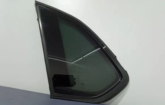 BMW X5 F15 Rear side window