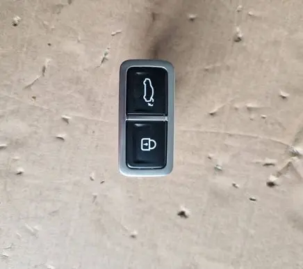 Hyundai IONIQ 6 Tailgate opening switch 81207T1000 230311 0000364