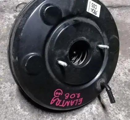 Hyundai Elantra VI Brake booster