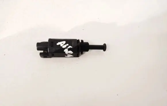 Volkswagen PASSAT B3 Brake pedal sensor switch 191945515