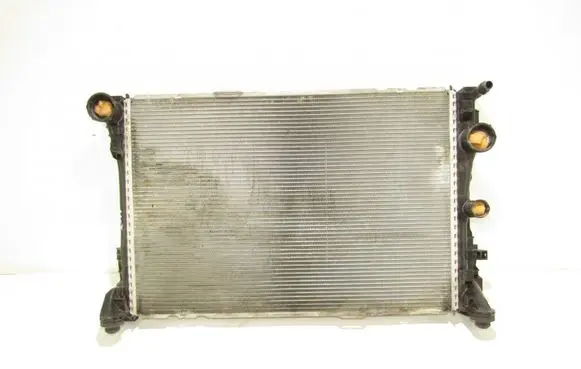 Mercedes-Benz E W212 Coolant radiator a0995006203
