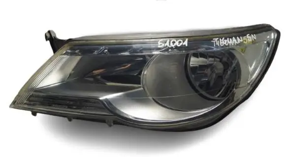 Volkswagen Tiguan Headlight/headlamp