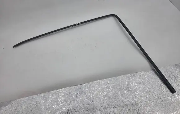 BMW 5 E34 Rear glass trim 