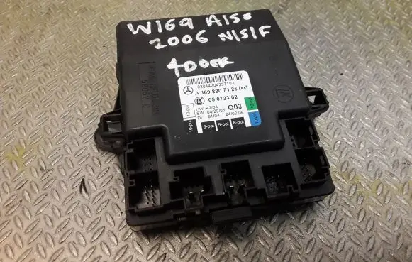 Mercedes-Benz A W169 Door control unit/module 1698207126 A1698207126
