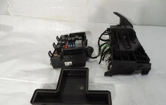 Ford Mondeo MK V Fuse box set FG9T14A067EB