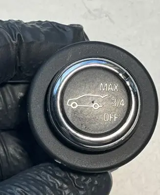 Tailgate opening switch