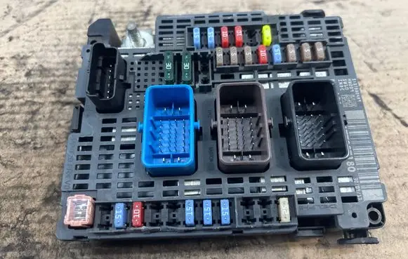 Citroen DS4 Fuse box set 9677987180 57860485