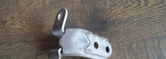 KIA Sportage Rear door lower hinge