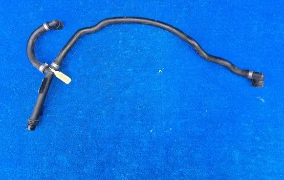 BMW X5 F15 Engine coolant pipe/hose 7576380