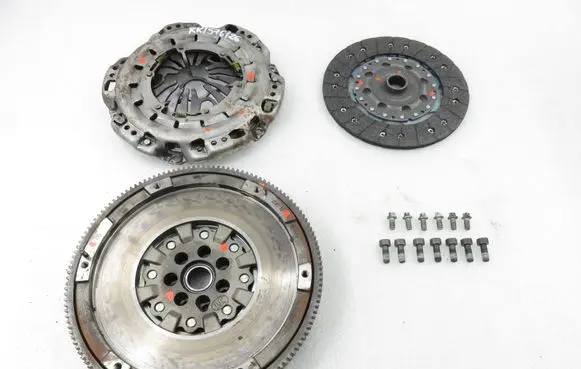 Mercedes-Benz A W176 Dual mass flywheel 415058510 324066210 124061010