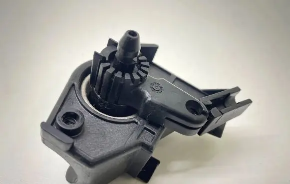 Engine bonnet (hood) release handle