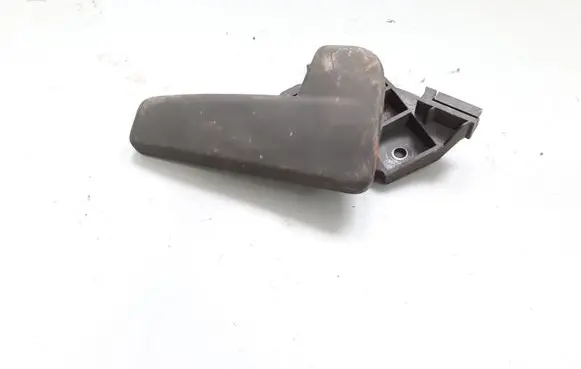 Volkswagen PASSAT B7 Engine bonnet (hood) release handle 3C2823533