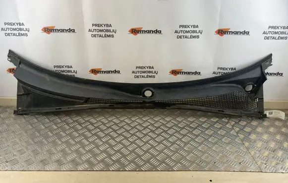 Subaru Forester SG Wiper trim