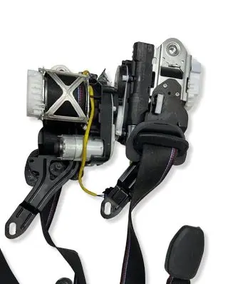 BMW X4 G02 Front seatbelt 