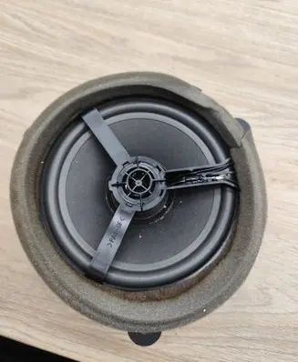 Volvo XC90 Rear door speaker 30797138