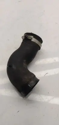 Audi A4 S4 B7 8E 8H Intercooler hose/pipe 8e0145837g