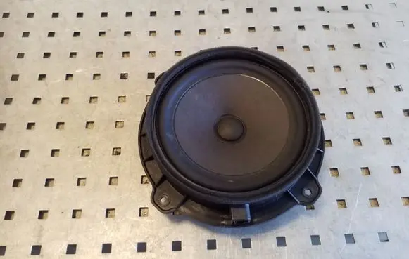 Hyundai ix35 Front door speaker 963302S000