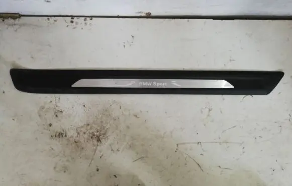 BMW 4 F32 F33 Front sill trim cover 18409609 8409609 7395027