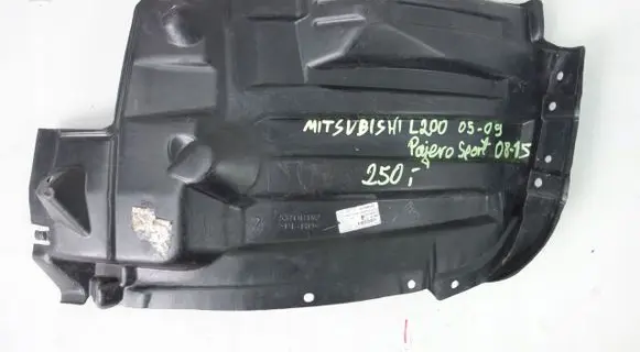 Mitsubishi Pajero Sport II Engine splash shield/under tray 5370B192