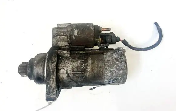 Volkswagen Golf V Starter motor 02M911023N D7GS10