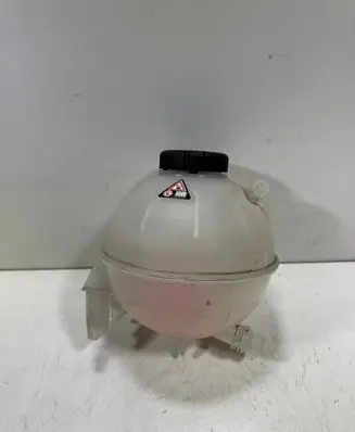 Mercedes-Benz Sprinter W907 W910 Coolant expansion tank/reservoir A9105015300 9105015300
