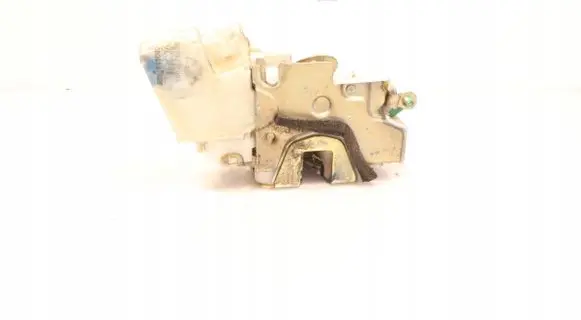 Nissan Navara D40 Front door lock
