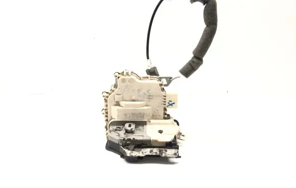 Audi A5 Sportback 8TA Rear door lock 8K0839016C