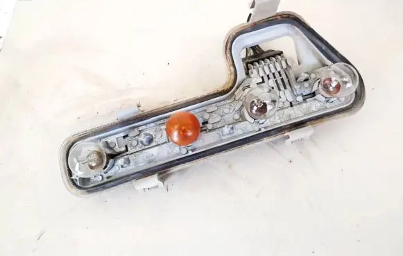 Opel Zafira A Tail light bulb cover holder 5248gm