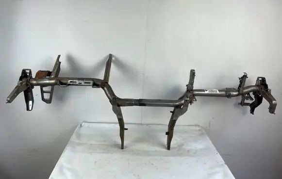 BMW 5 E60 E61 Dashboard cross member/frame bar 7034158