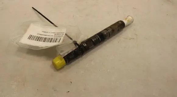 Ford Focus Fuel injector EJBR01601Z