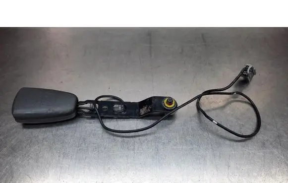 Volvo V70 Front seatbelt 9191817