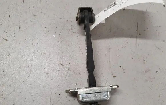 Nissan Qashqai Front door check strap stopper