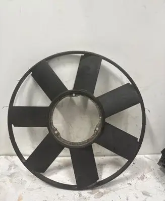 BMW 5 E34 Fan impeller 2243303