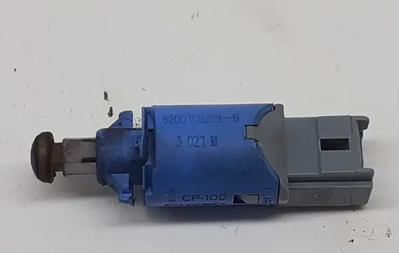 Renault Megane II Brake pedal sensor switch 8200168239