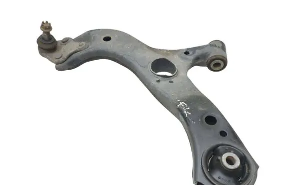 Toyota C-HR I Front lower control arm/wishbone