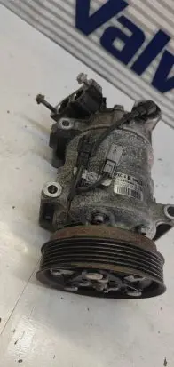 Renault Megane IV Air conditioning (A/C) compressor (pump) 926003123R 3567202604