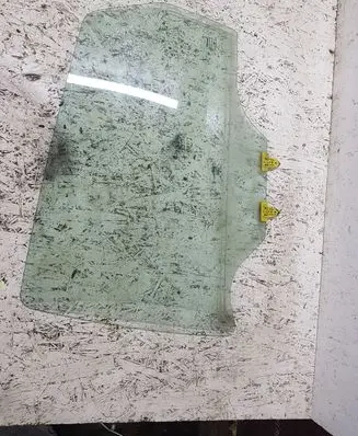 Nissan Qashqai Rear door window glass