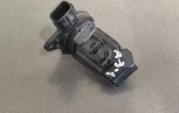 Toyota RAV 4 (XA50) Mass air flow meter 2220475040