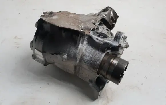 Gearbox transfer box case