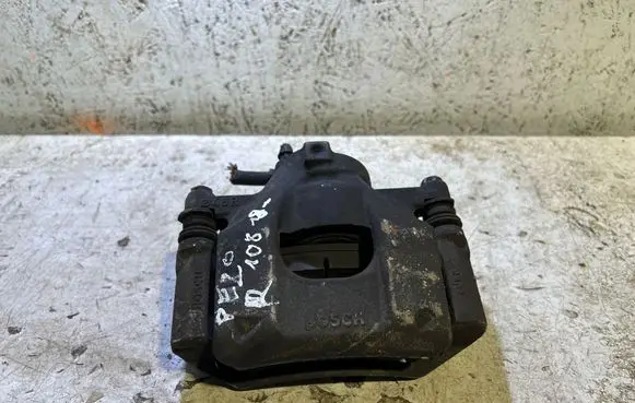 Peugeot 108 Front brake caliper