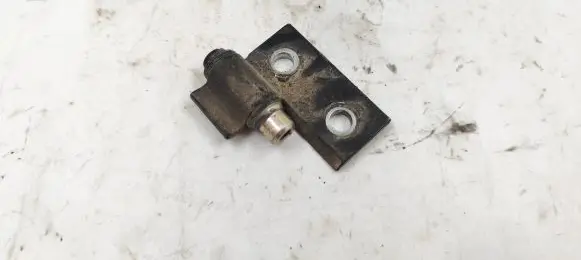 BMW 3 E36 Front door upper hinge 19603089