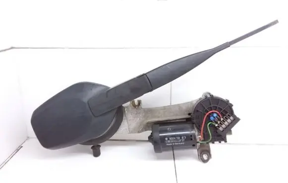 Mercedes-Benz E W210 Front wiper linkage and motor 3397020325