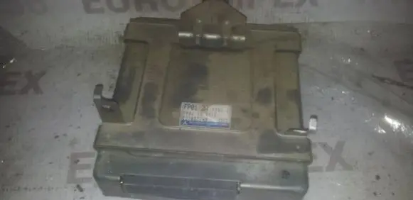 Mazda 626 Engine control unit/module FP0118881E E2T03774M