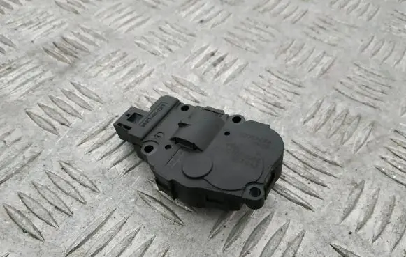 BMW 5 GT F07 Intake manifold valve actuator/motor EFB330 K9749005