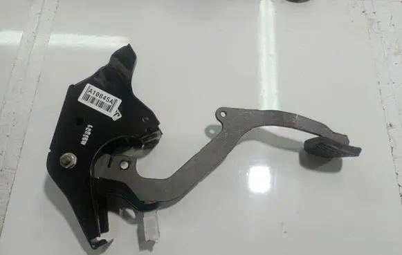 Opel Omega B2 Brake pedal 