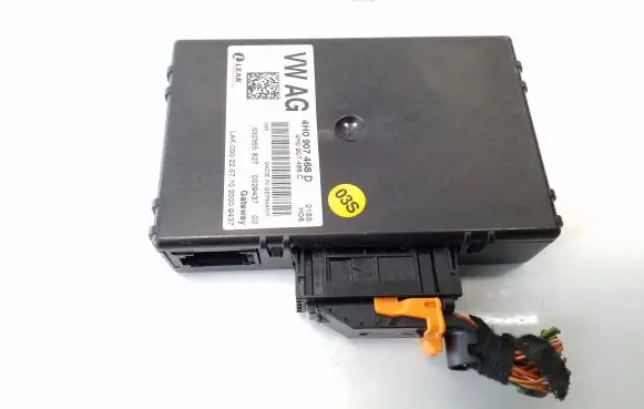 Audi A8 S8 D4 4H Gateway control module 4H0907468D