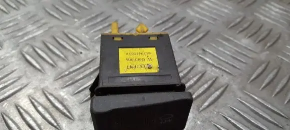 Fog light switch