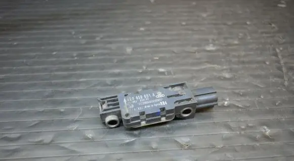 Audi A4 S4 B7 8E 8H Airbag deployment crash/impact sensor 8E0959651A