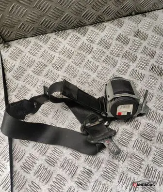Opel Zafira B Front seatbelt 560834801